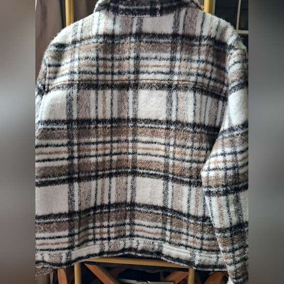 EUC Joie Plaid Jacket LG in Brown and Cream EUC Button UP Closure LIKE NEW - Picture 3 of 10